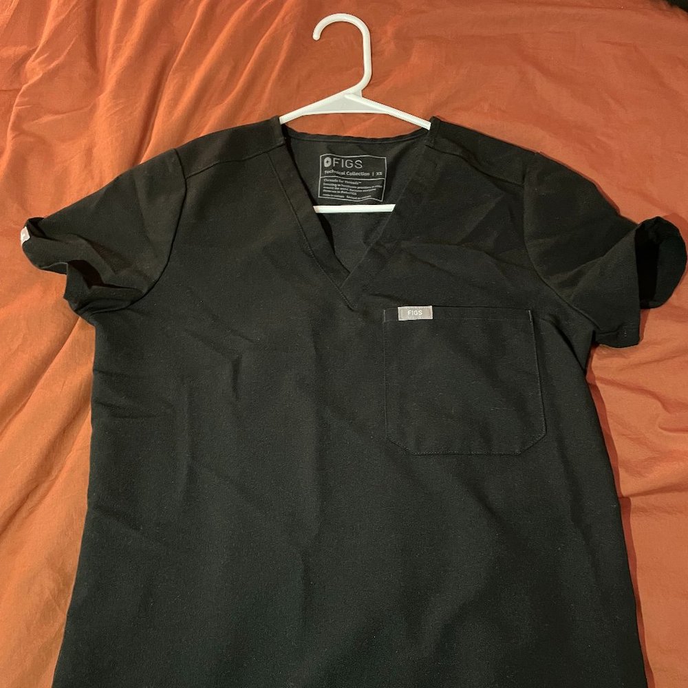 Figs Scrub Top